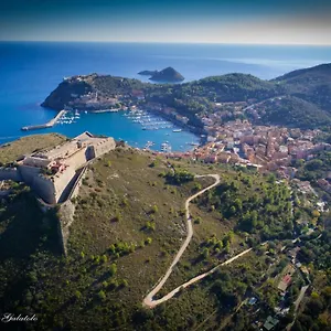 https://in-centro-a-porto-ercole.it-tuscanyhotel.com
